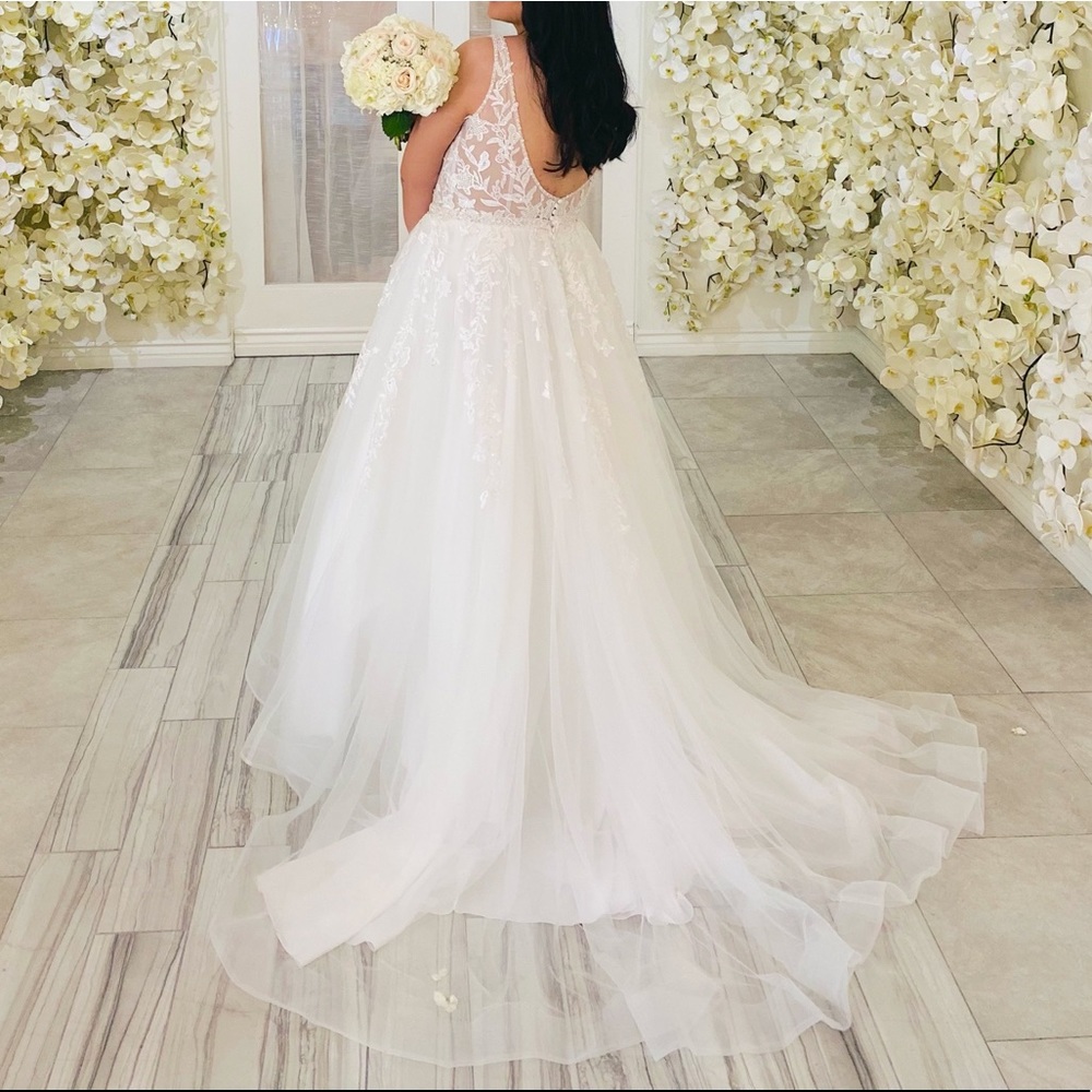Used Wedding dress